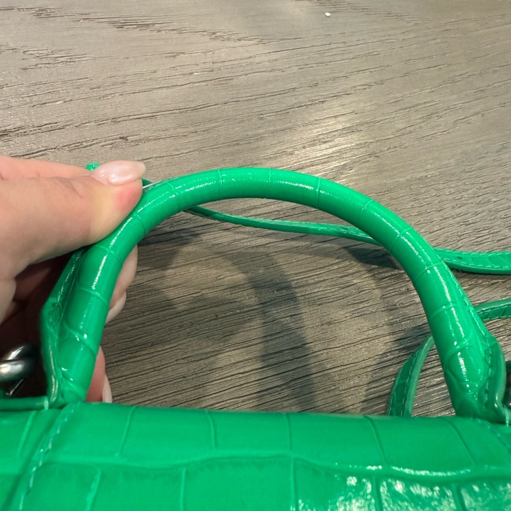 Balenciaga Green Croc-Embossed Handbag - Picture 4 of 6